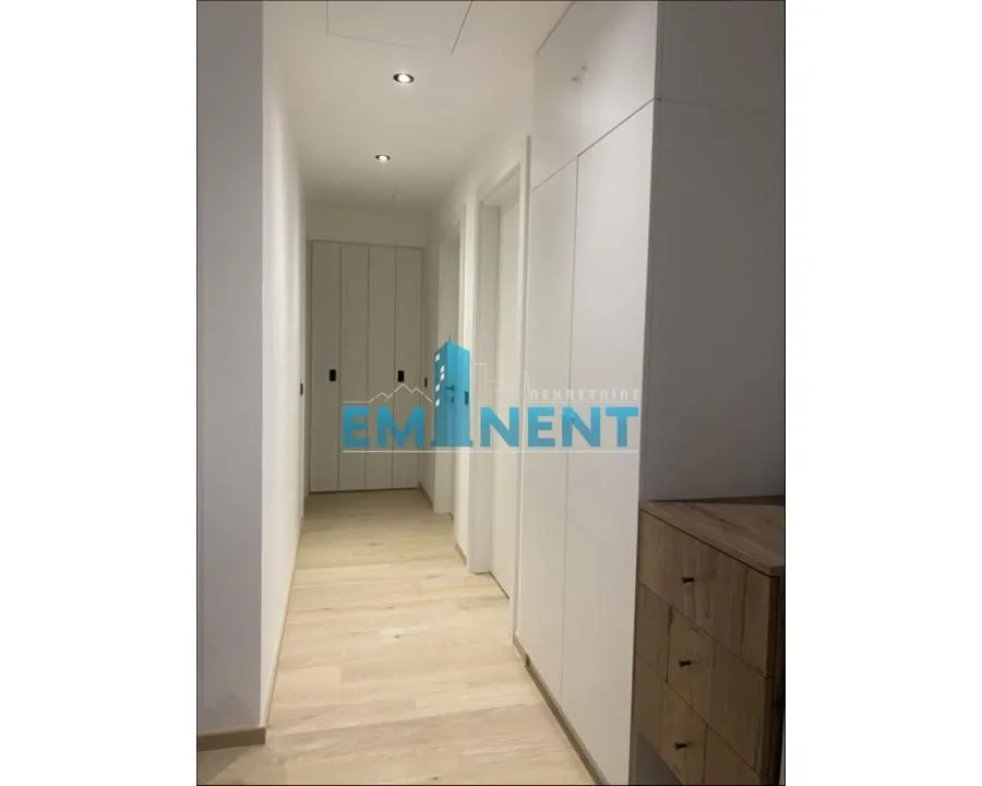 Izdavanje, stan, 69m², Gundulićev Venac, Beograd
