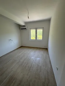 Rent, two bedroom apartment, 53m², Radanovići, Kotor - image 4