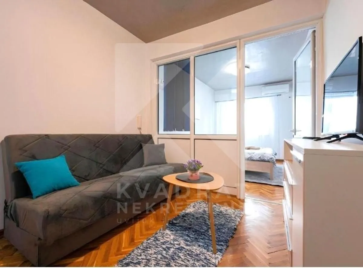 Rent, studio apartment, 35m², Centar, Podgorica