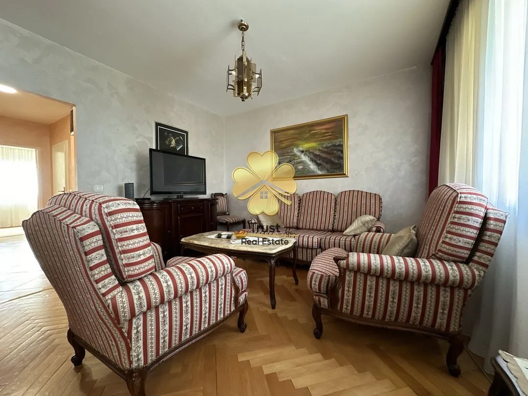 Izdavanje, dvosoban stan, 70m², Gintaš, Podgorica