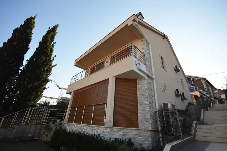 Prodaja, kuća, 180m², Đuraševići, Tivat