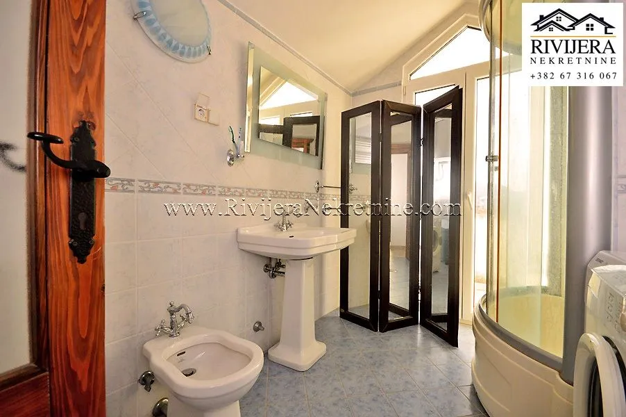 Prodaja, trosoban stan, 128m², Topla, Herceg Novi