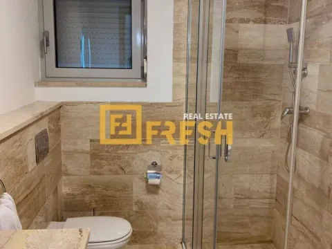 Izdavanje, jednosoban stan, 55m², Budva, Crna Gora - image 13