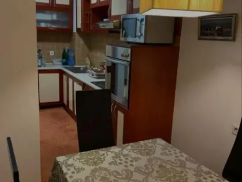 Izdavanje, dvosoban stan, 68m², Tivat, Crna Gora - image 7