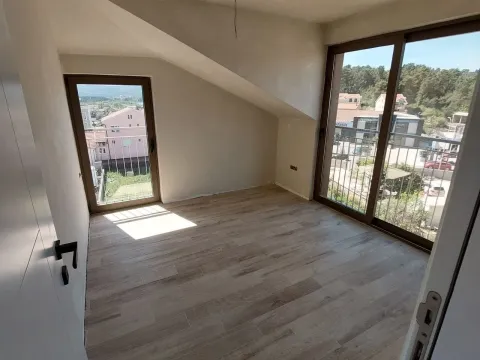 Sale, two bedroom apartment, 90m², Dumidran, Tivat - image 9