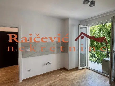 Prodaja, dvosoban stan, 45m², Centar, Požarevac - image 1