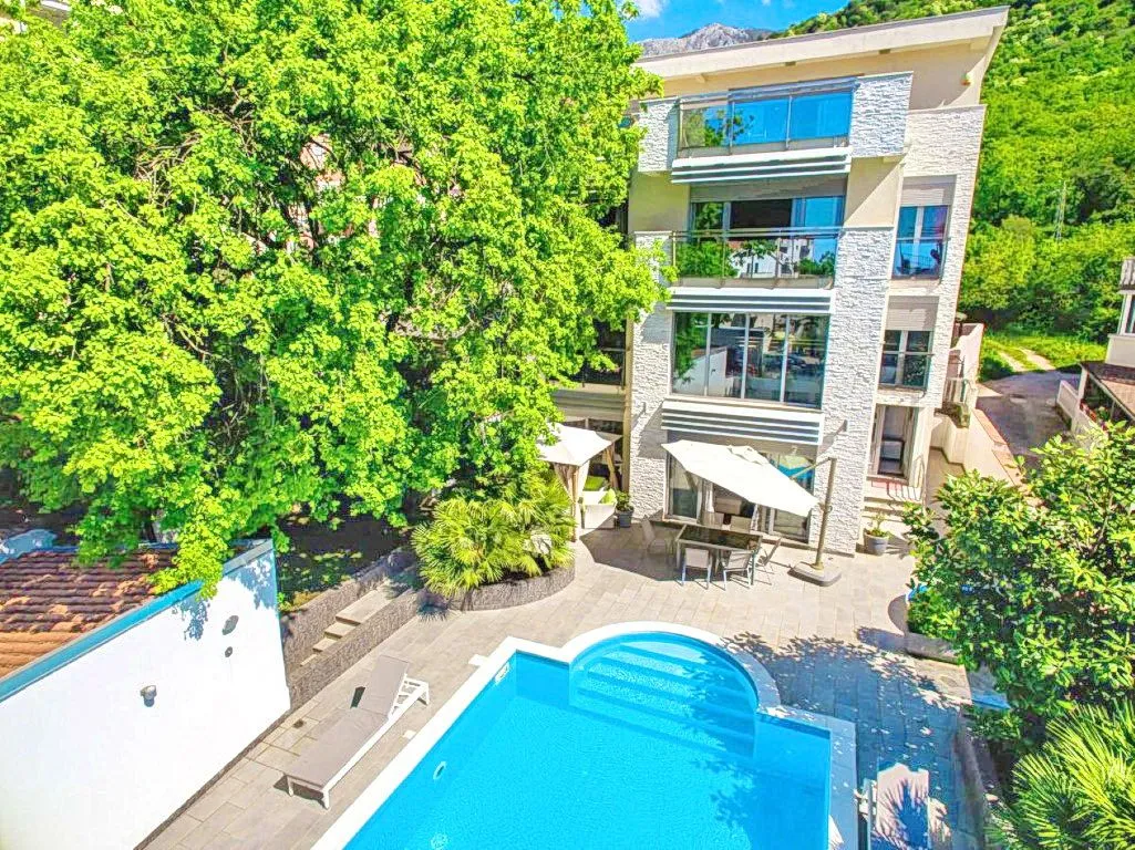 Sale, house, 300m², Budva, Crna Gora