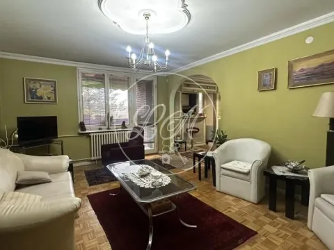 Stan in Stari Košutnjak