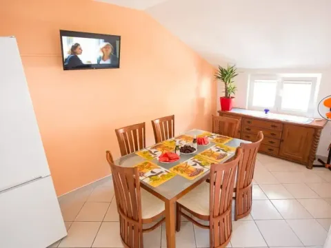 Sale, two bedroom apartment, 70m², Budva, Crna Gora - image 2