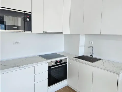 Izdavanje, jednosoban stan, 39m², Kumbor, Herceg Novi - image 2