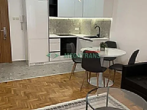 Izdavanje, dvosoban stan, 38m², Bulevar Evrope, Novi Sad Sve Podlokacije - image 2