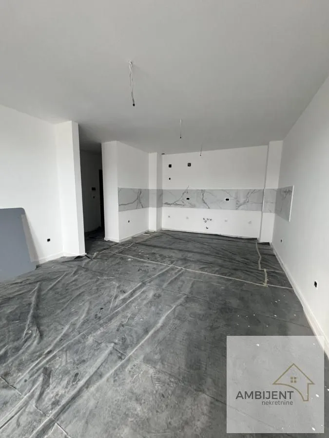 Prodaja, trosoban stan, 85m², Novi Banovci, Stara Pazova