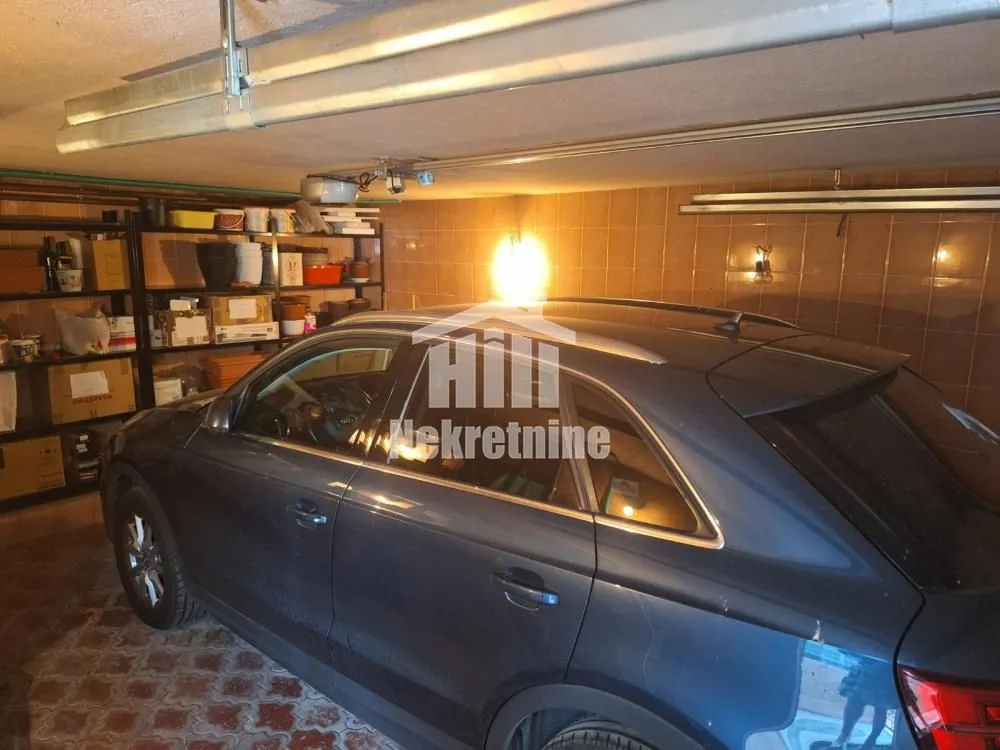 Sale, house, 266m², Lekino Brdo, Voždovac Sve Podlokacije