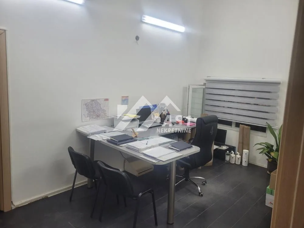 Rent, office space, 750m², Veternik, Novi Sad Sve Podlokacije