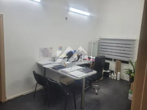 Rent, office space, 750m², Veternik, Novi Sad Sve Podlokacije - image 4