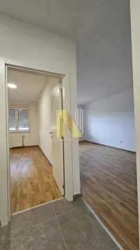 Rent, office space, 96m², Avijatičarsko naselje, Novi Sad Sve Podlokacije - image 4