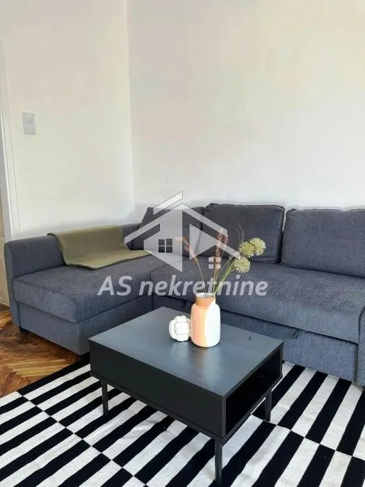 Izdavanje, stan, 44m², Lion, Zvezdara Sve Podlokacije