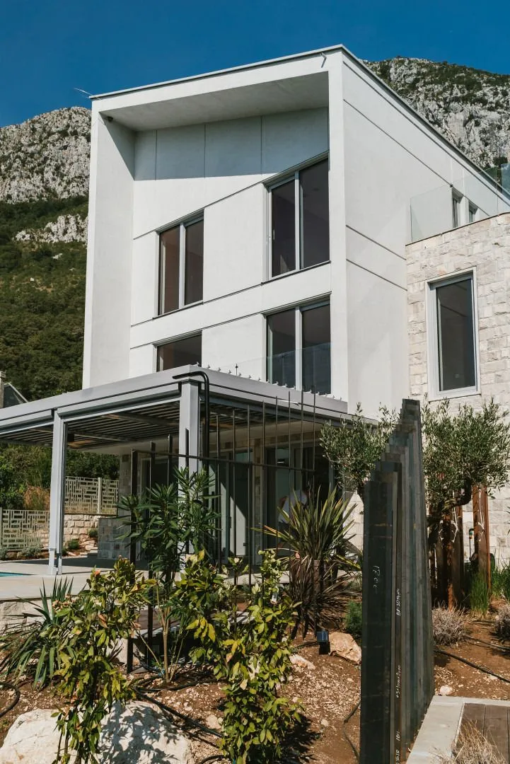 Sale, house, 230m², Sveti Stefan, Budva