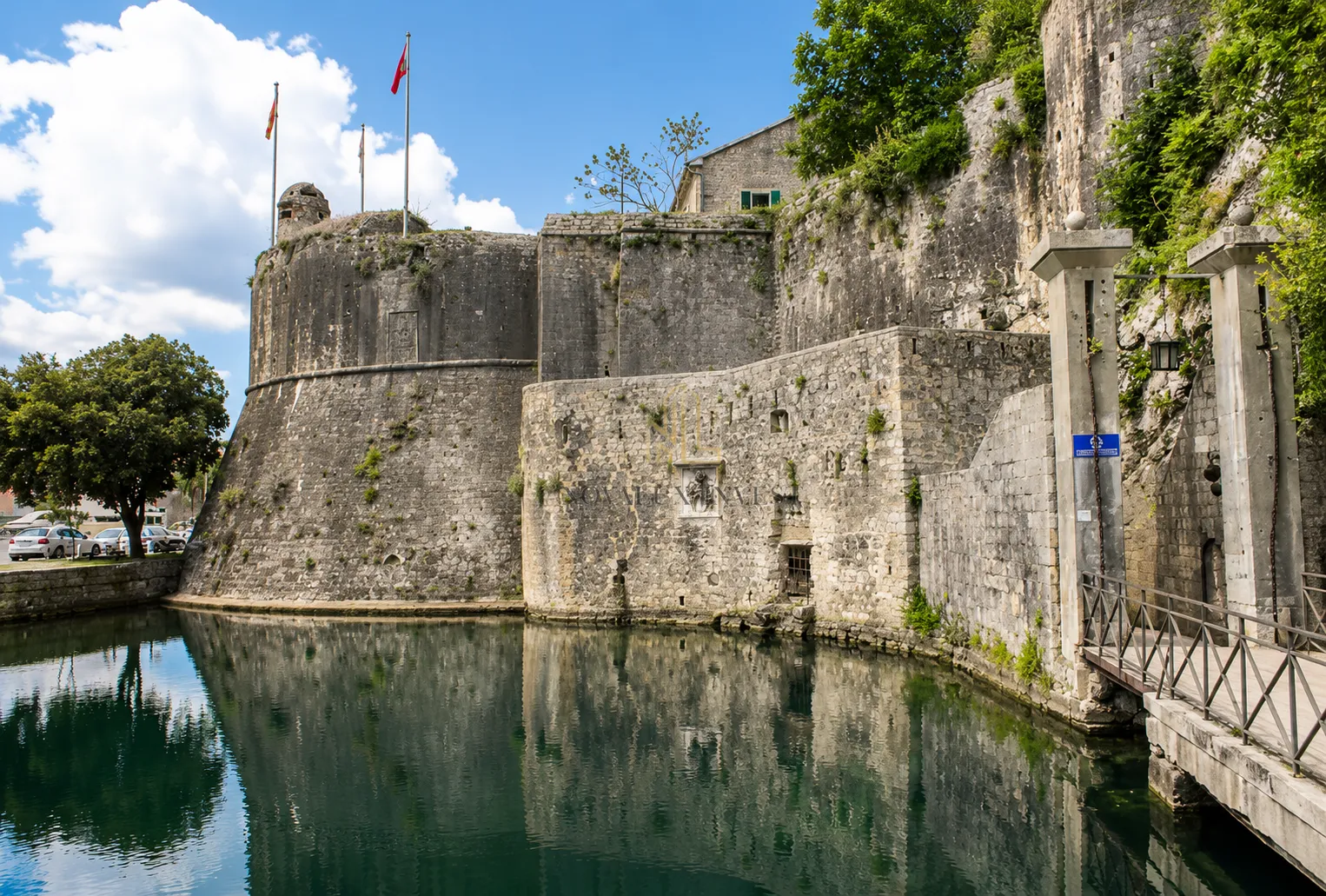 Prodaja, jednosoban stan, 42m², Stari Grad Kotor, Kotor