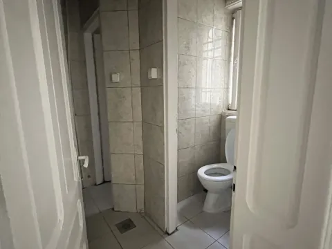 Izdavanje, poslovni prostor, 100m², Centar, Leskovac - image 17