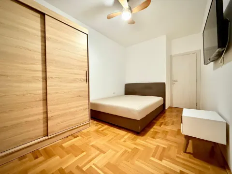 Sale, two bedroom apartment, 75m², Budva, Crna Gora - image 15