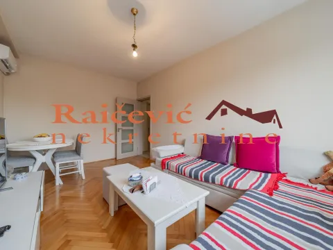 Prodaja, dvosoban stan, 57m², Karaburma, Palilula Sve Podlokacije - image 5