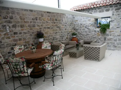 Sale, house, 120m², Tivat, Crna Gora - image 2