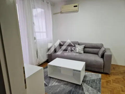 Izdavanje, dvosoban stan, 43m², Rotkvarija, Novi Sad Sve Podlokacije - image 1