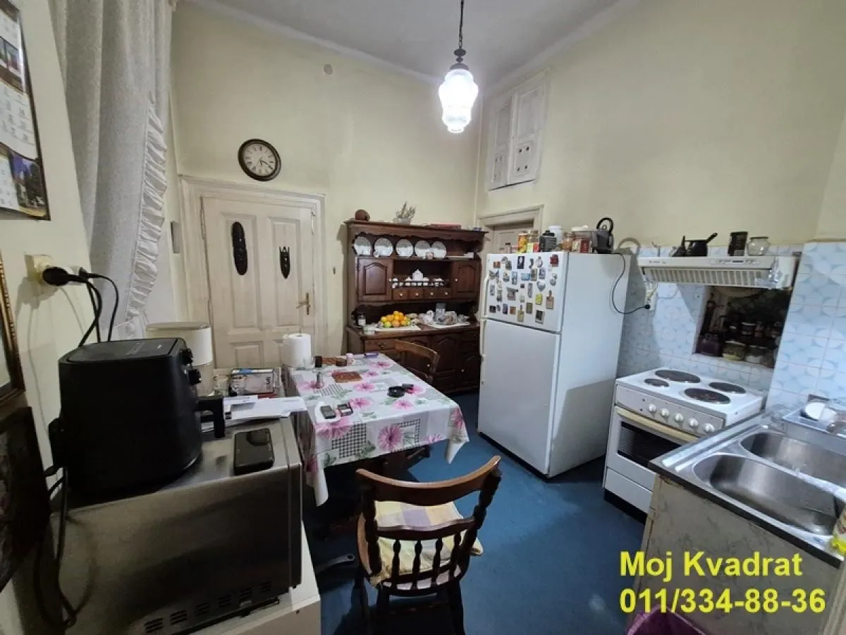 Prodaja, trosoban stan, 110m², Slavija, Vračar Sve Podlokacije