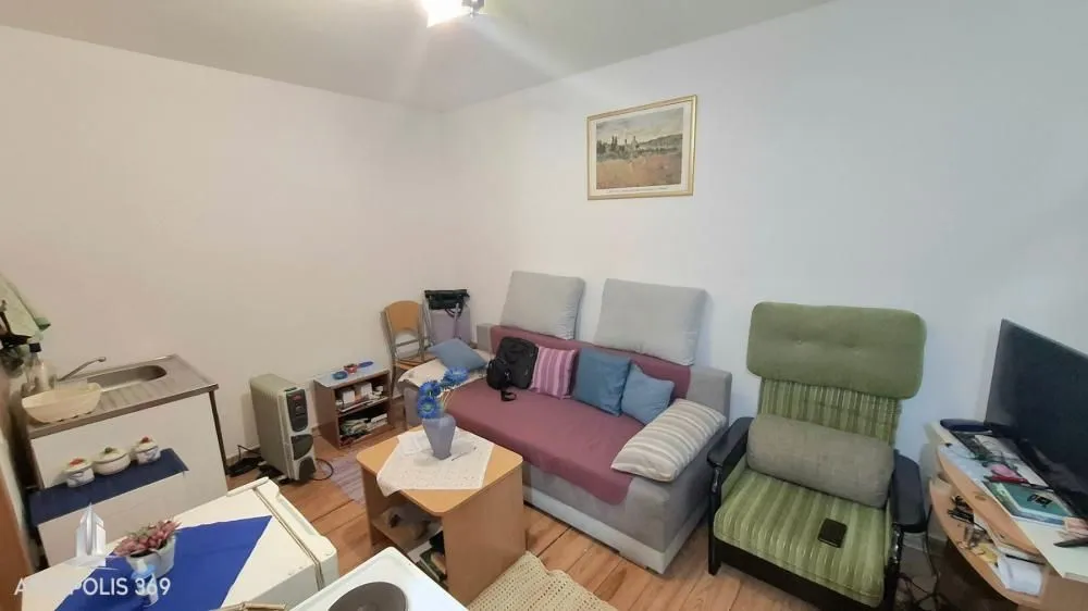 Prodaja, jednosoban stan, 17m², Zemun Novi Grad, Zemun Sve Podlokacije