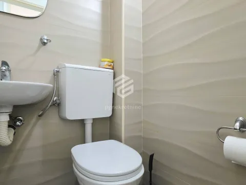 Izdavanje, dvosoban stan, 100m², Preko Morače, Podgorica - image 20