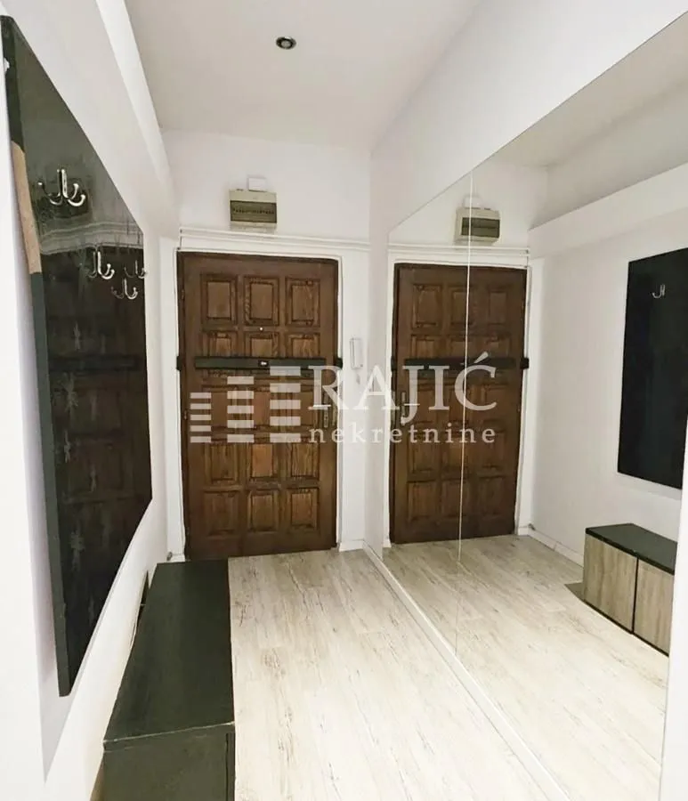 Prodaja, dvosoban stan, 58m², Stari Grad, Beograd