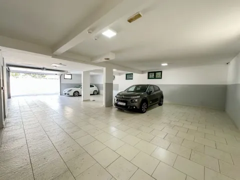 Sale, three bedroom apartment, 136m², Gorica C, Podgorica - image 16