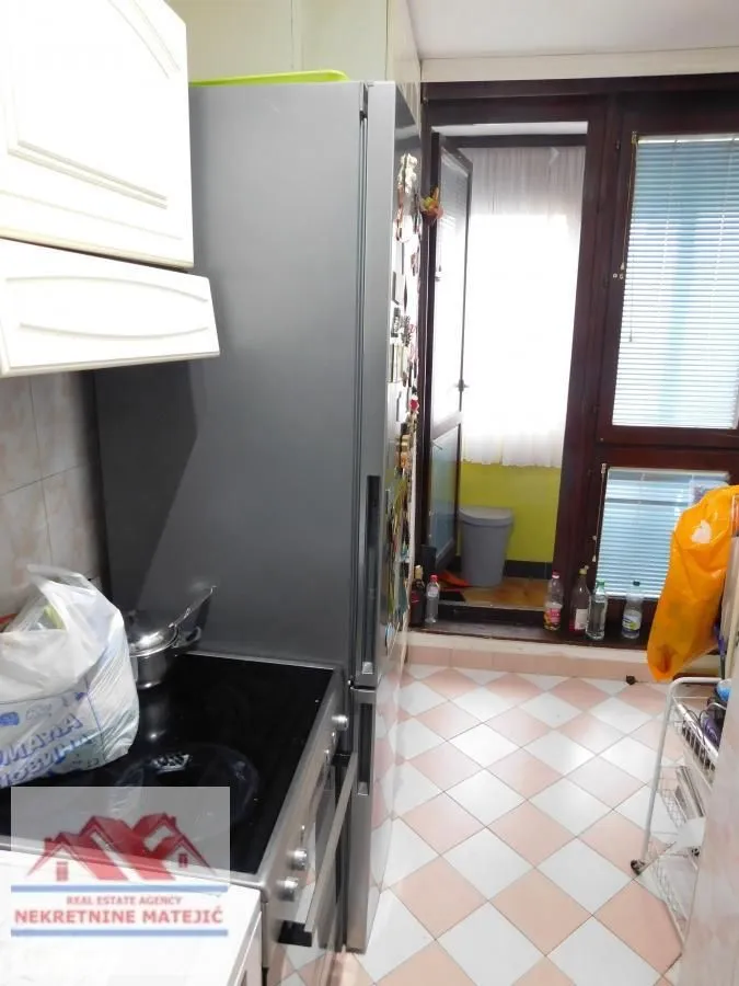 Prodaja, trosoban stan, 71m², Veliki park, Kragujevac