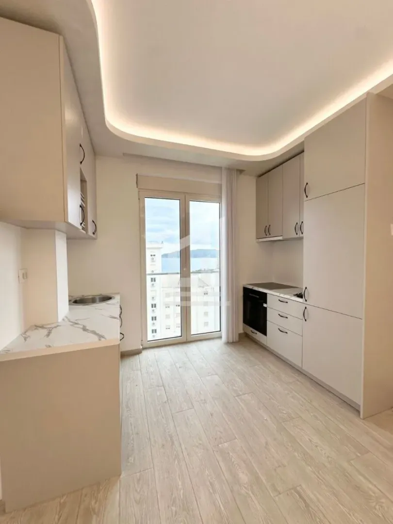 Prodaja, dvosoban stan, 74m², Bečići, Budva