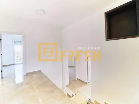 Izdavanje, kuća, 400m², Stari Aerodrom, Podgorica - image 22