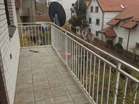 Izdavanje, trosoban stan, 150m², Jajinci, Voždovac Sve Podlokacije - image 17