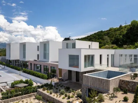 Sale, house, 328m², Krašići, Tivat