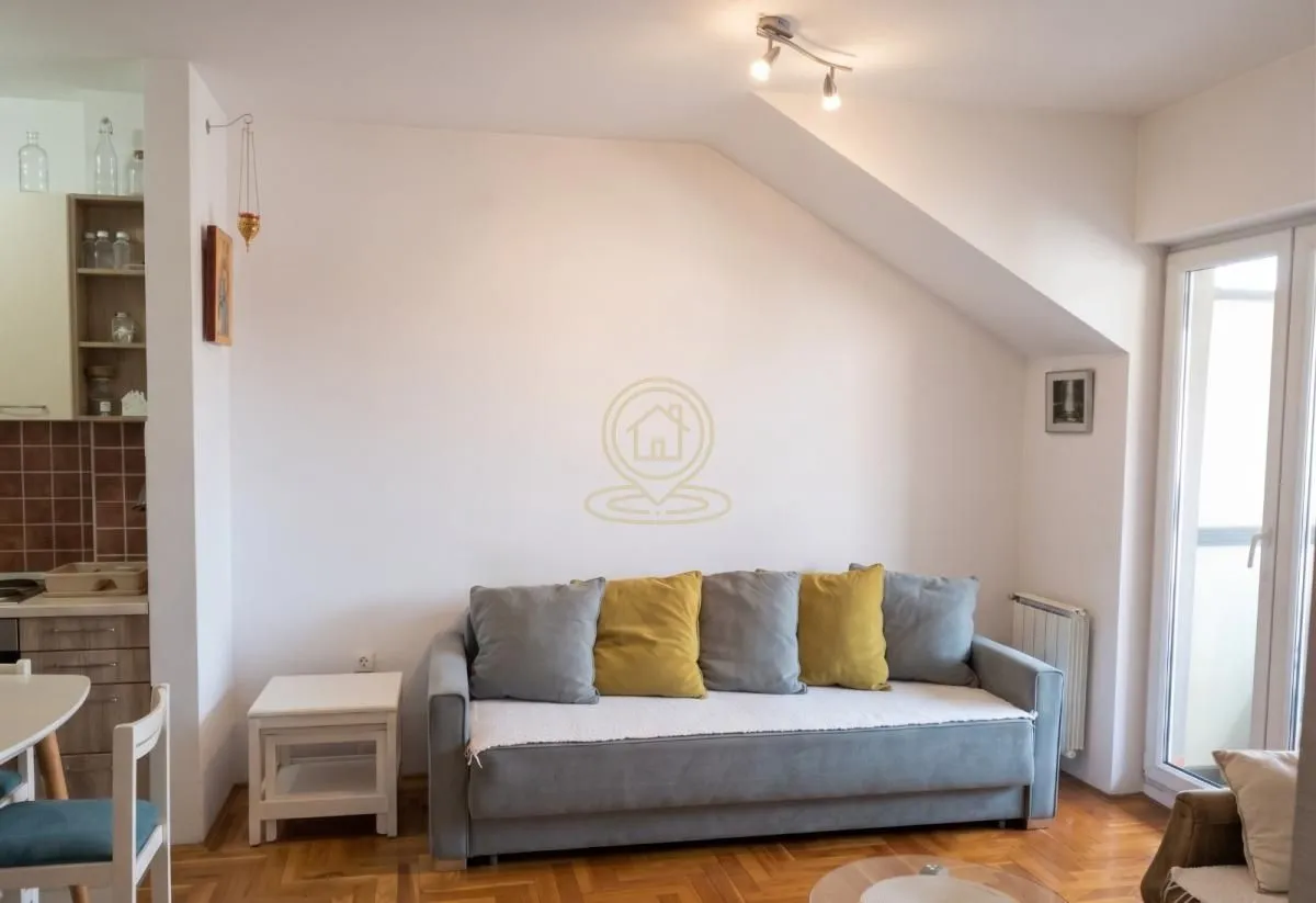 Prodaja, dvosoban stan, 41m², Adamovićevo Naselje, Novi Sad Sve Podlokacije