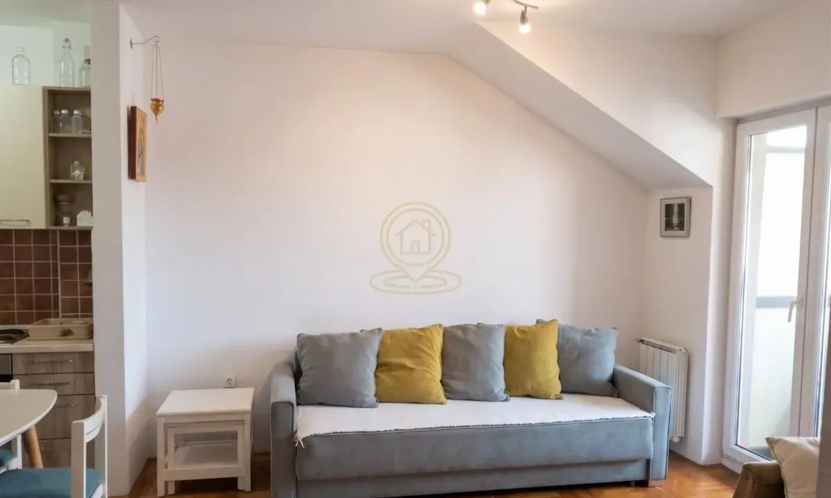 Prodaja, dvosoban stan, 41m², Adamovićevo Naselje, Novi Sad Sve Podlokacije