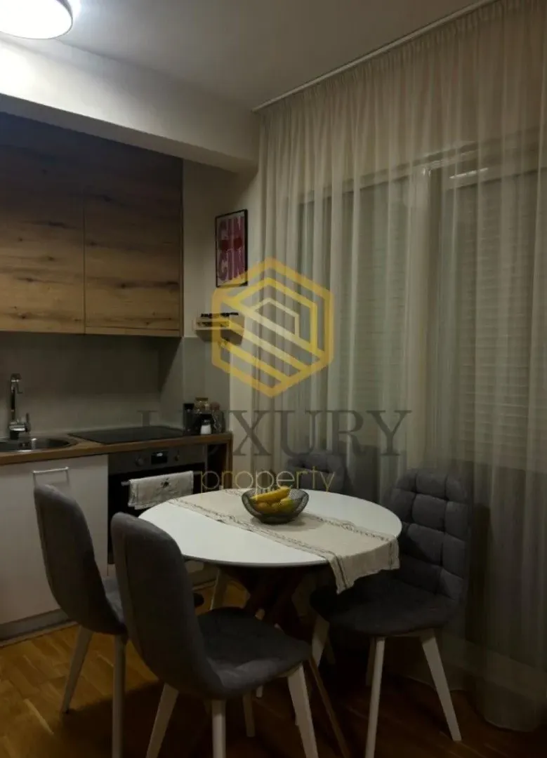 Izdavanje, jednosoban stan, 41m², Velji Vinogradi, Budva