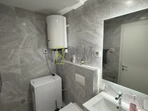 Izdavanje, dvosoban stan, 66m², Stari Aerodrom, Podgorica - image 5