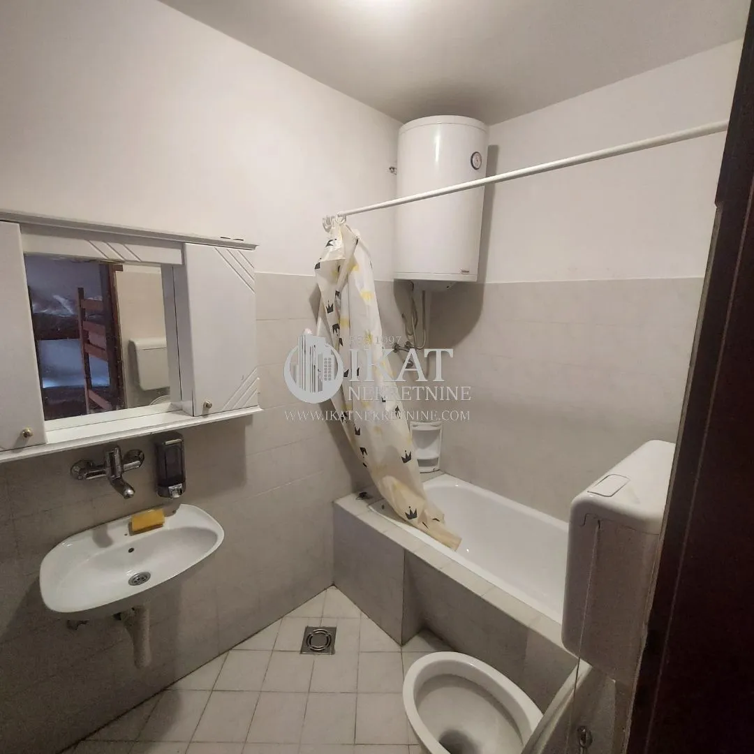 Prodaja, kuća, 596m², Gradska Bolnica, Zvezdara Sve Podlokacije