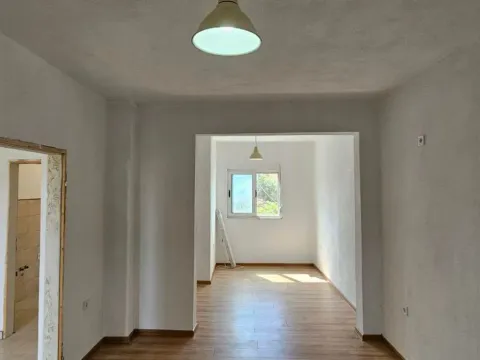 Izdavanje, dvosoban stan, 70m², Pod Goricom, Podgorica - image 6