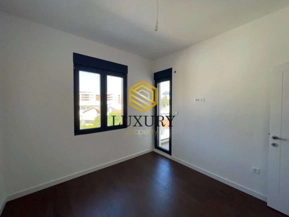 Prodaja, stan, 56m², Kod Big Fashion-a, Podgorica