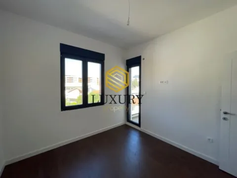 Sale, apartment, 56m², Kod Big Fashion-a, Podgorica - image 3