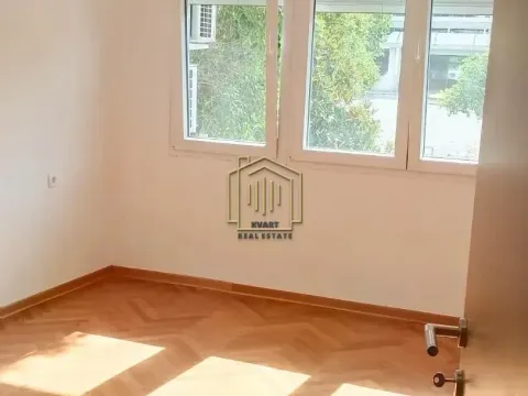 Izdavanje, četvorosoban stan, 66m², Preko Morače, Podgorica - image 7