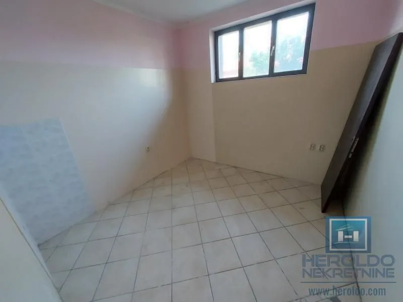 Rent, office space, 84m², Centar, Jagodina