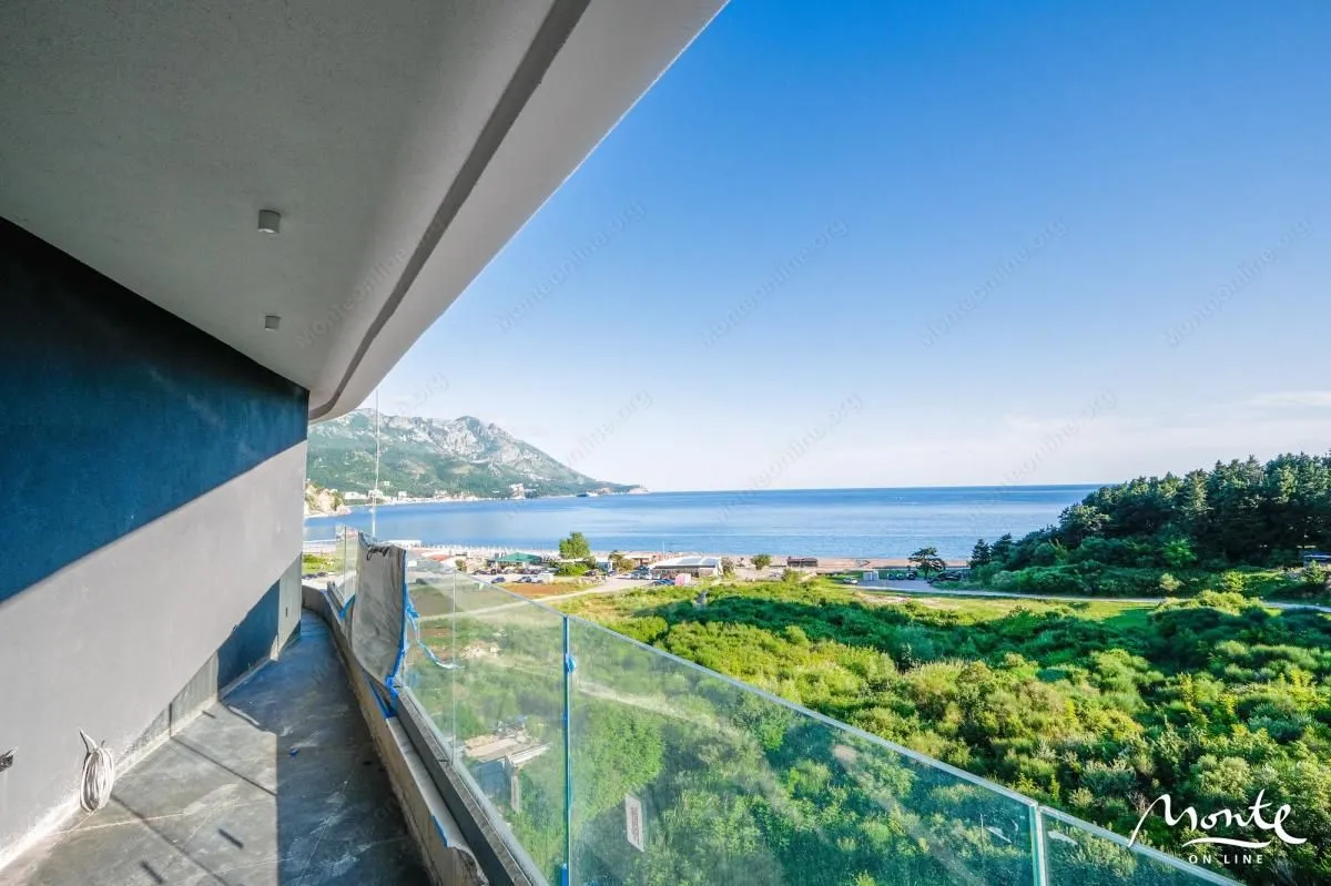 Sale, three bedroom apartment, 190m², Bečići, Budva