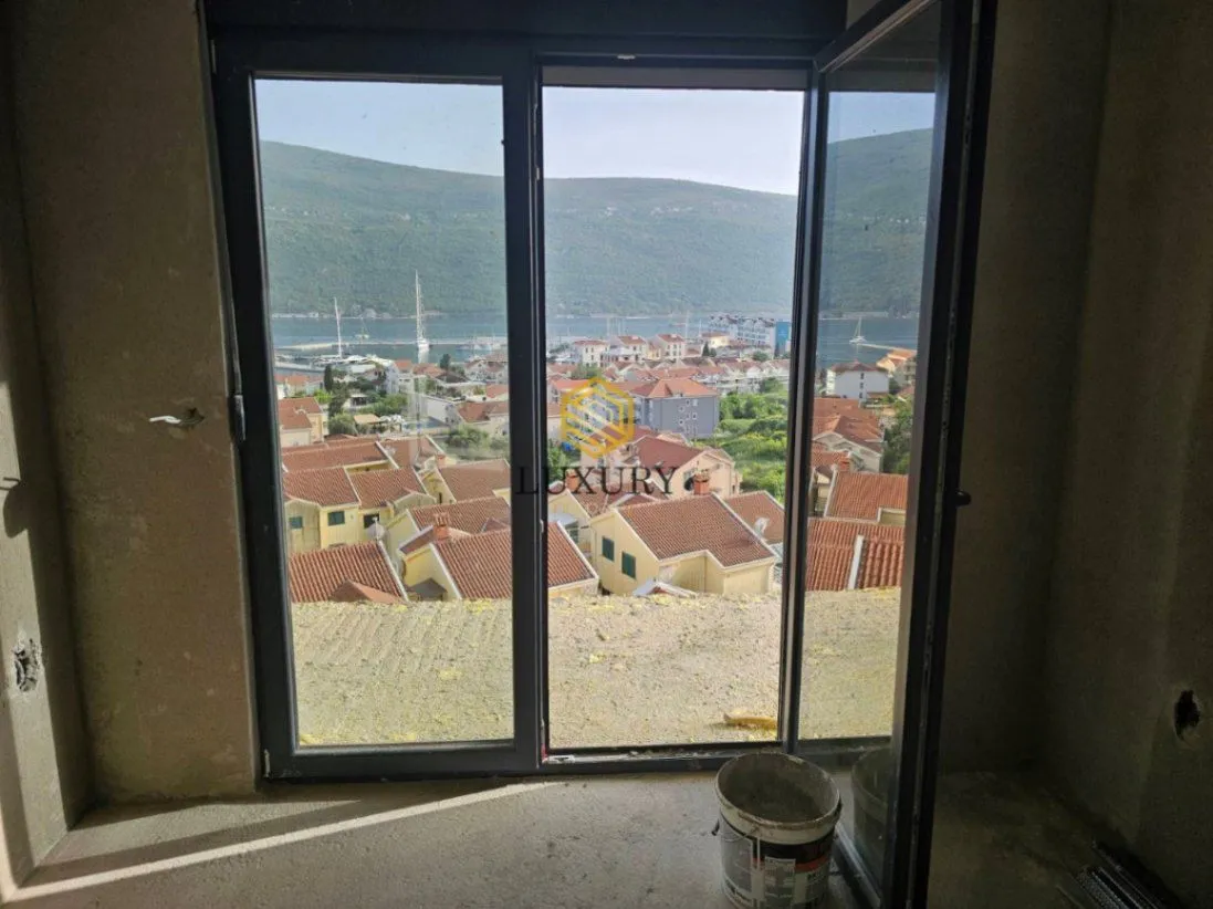 Prodaja, jednosoban stan, 47m², Đenovići, Herceg Novi